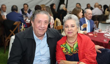  Ricardo Garza y Silvia Esparza.