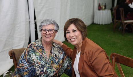  Elvira Orozco y Graciela Manzano.