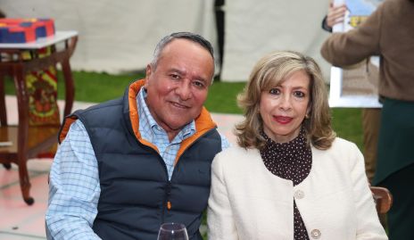  Gustavo e Alma Rodríguez.