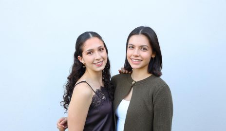  Ana Almazán y Natalia Loredo.