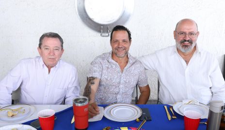  Mauricio Valle, Luis Fernando García y Sergio Ullóa .