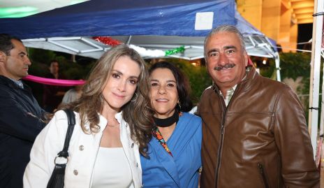  Ale Valdés, Nena Lomelí y Raúl Martínez.