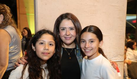  Renata Roque, Claudia Rodríguez y Xime Canseco.