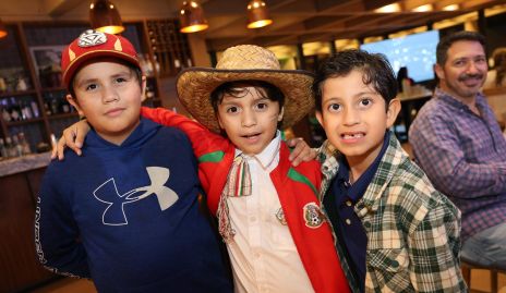  Héctor, Iván y Patricio Barajas.
