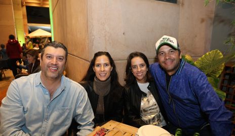  Juan Carlos Herrera, May Chávez, Teté Romo e Israel Benavente.