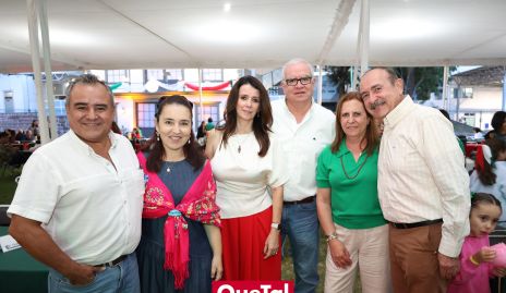 Consejo de Administración del Club Deportivo, Gustavo de la Torre, Blanca Sáenz, Pita Padilla, Vicente Ruiz, Georgina y Salomón Rivera.