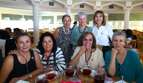  Marcela Chabrand, Leticia Suárez, Patricia Puente, Lucía Estrada, Flora Martínez, Ana González y Pilar Torre,