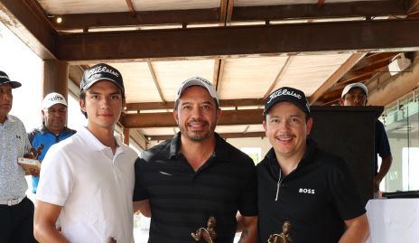  Daniel Uribe, Daniel Acevedo y Santiago Acevedo.
