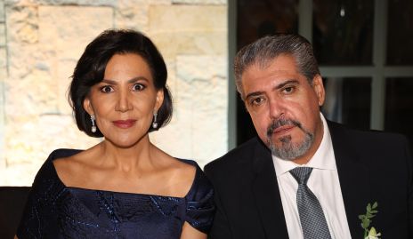  Claudia Pozos y Daniel De Luna, papás del novio.