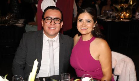  Néstor Díaz y Gaby Galarza.