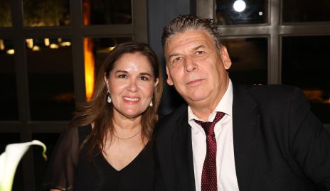  Cristina de Cano y Francisco Cano.