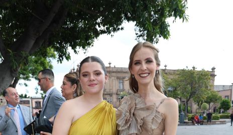  Paula García y Fer Romo.
