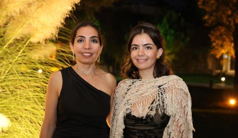  Mara y Regina.