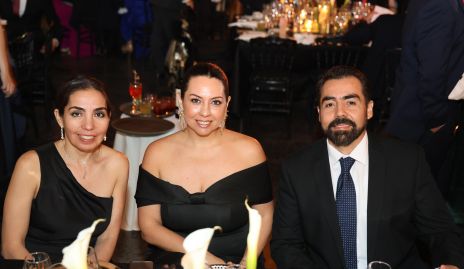  Mara, Emilia y Fernando.