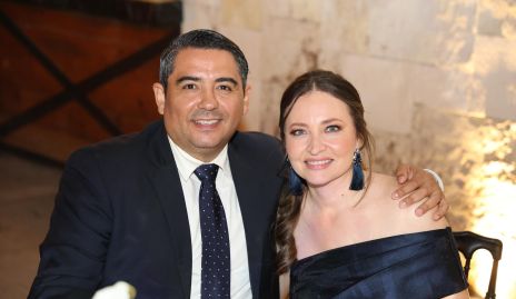  Homero Quintanilla y Priscila Vicencio.