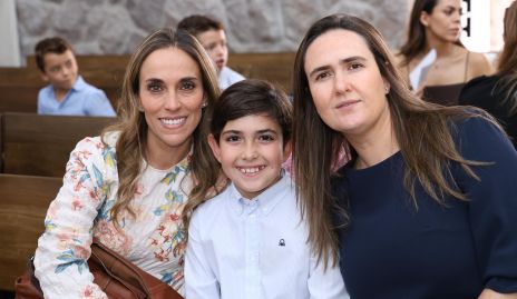  Daniela Llano, Patricio Suárez y Majo Arenas.