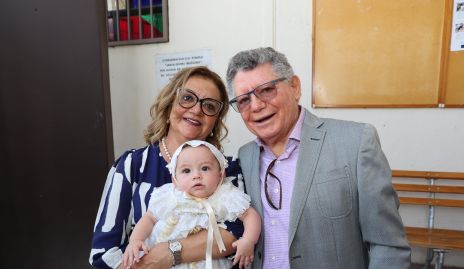  Eduardo Romo, Verónica Castañón y Vicente Romo.