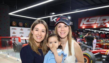  Alejandra Puente, Emilia y Carla Puente.