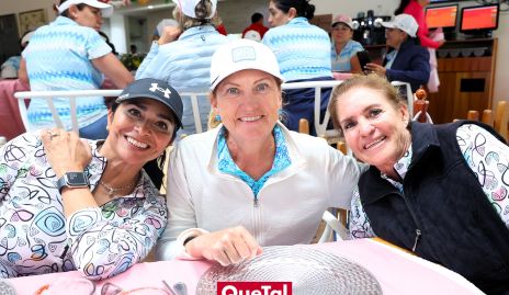  Ana Martínez, Karla Carter y Laura Meraz .