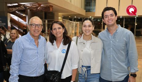  Federico Díaz Infante, Gabriela Meade, Miriam Díaz Infante y Eduardo García.