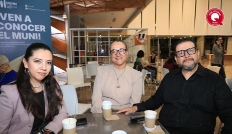  Magdalena Rodríguez, Liliana Sánchez y Augusto Rodríguez.
