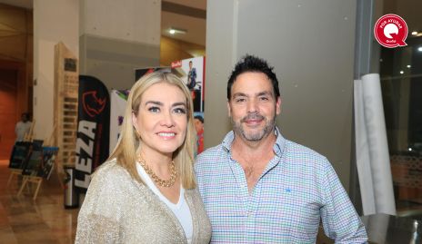  Karina Maribel Rodríguez y Luis Enrique Villaseñor.
