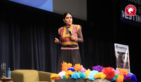  Efrosina Cruz.