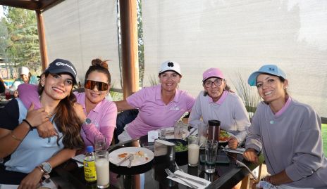  Linda Estrada, Jenny Vidauri, Wendy Zurita y Claudia Coellar y María Rábago.