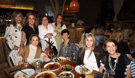  Martha Elena con su familia.