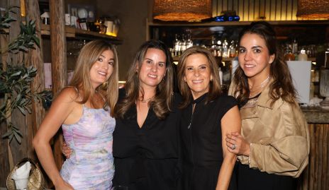  Silvana Zendejas, Isa López, Marthita Muñiz y Fer Castillo.