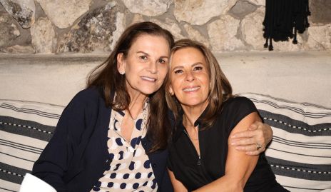  Raquel Eichelmanb y Marthita Muñiz.