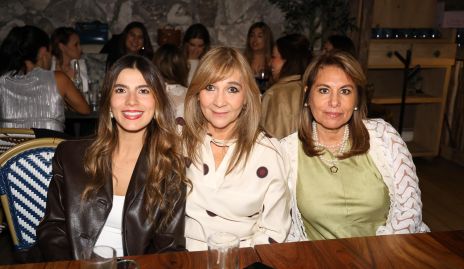  Ana Sofía Muñiz, Cristina Córdova y Rosy Ventura.