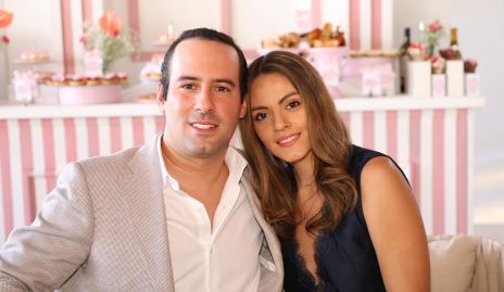  Jurgen Mebius y Regina León.