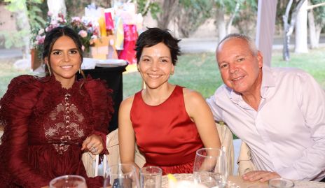  Ana Paula de la Fuente, Mariana Goldaracena y Humberto de la Fuente.