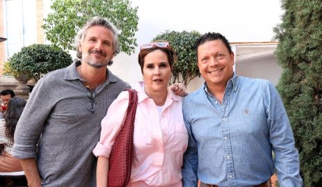  Oscar Morelos, Claudia Hinojosa y Tito Loredo.
