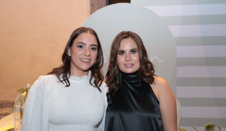  Ximena Gómez y Nuria Alcalde.