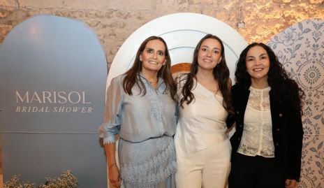  Gabriela Villanueva, Marisol González y Constanza González.