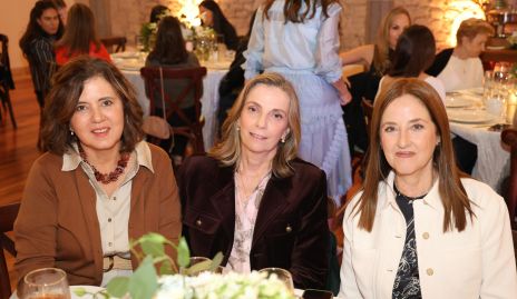  Marcela Milán, Charo Valladares y Lourdes Gutiérrez.