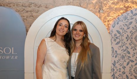  Marisol González y Regina Solana.