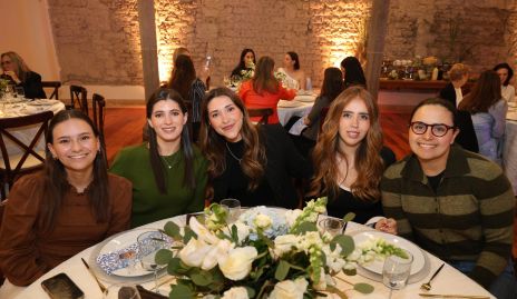  Sofía Martínez, Mariana Cervera, Nuria Minondo, Claudia Toranzo y Renata Autrique.