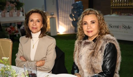  Asunción Rosillo y Claudia García.
