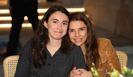  Emilia Gerardo y Clavos Leal.
