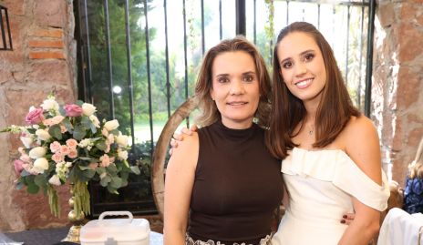  Laura Monsech con su hija Nuria Manzo.