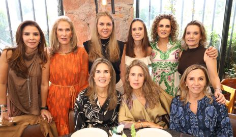  Lupita Mercado, Claudia Quiroz, Beatriz Villegas, Nuria Manzo, Bere Díaz Infante, Laura Faz, Gaby Berrón, Vero Berrón y Beatriz Lavín.