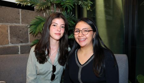  Claudia y Arlette Calderón.