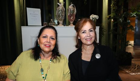  Laura Márquez y Carmen Martínez.