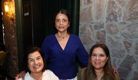  Claudia Balbontín, Renata Giraud y Cristina de Cano.