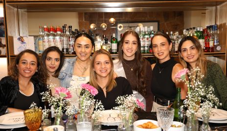  Mariana Espinoza, Natalie Morhentalen, Fantina Díaz de León, Daniela Mézquida, Yamilé Fontes, Carolina Silva y Montserrat Muñiz.