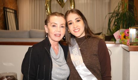  Lucy Guerra y Yamilé Fontes.