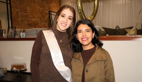  Yamilé Fontes y Sofía Torres.